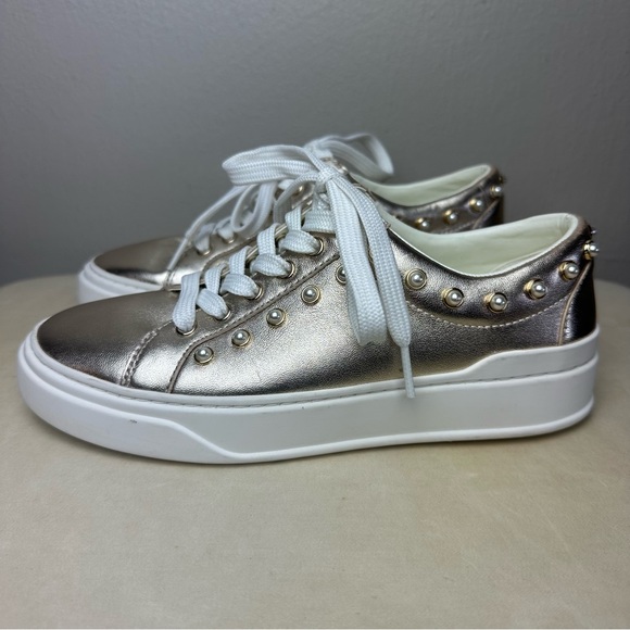 Stuart Weitzman Metallic Gold Pearly Low-Top Sneaker Sz 6 - Picture 3 of 8